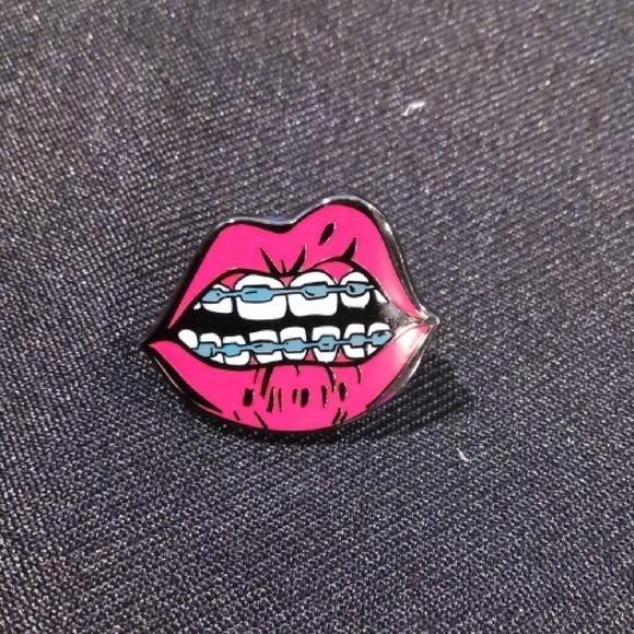 Lips Braces Pink Lips Enamel Pin - Picture 1 of 3